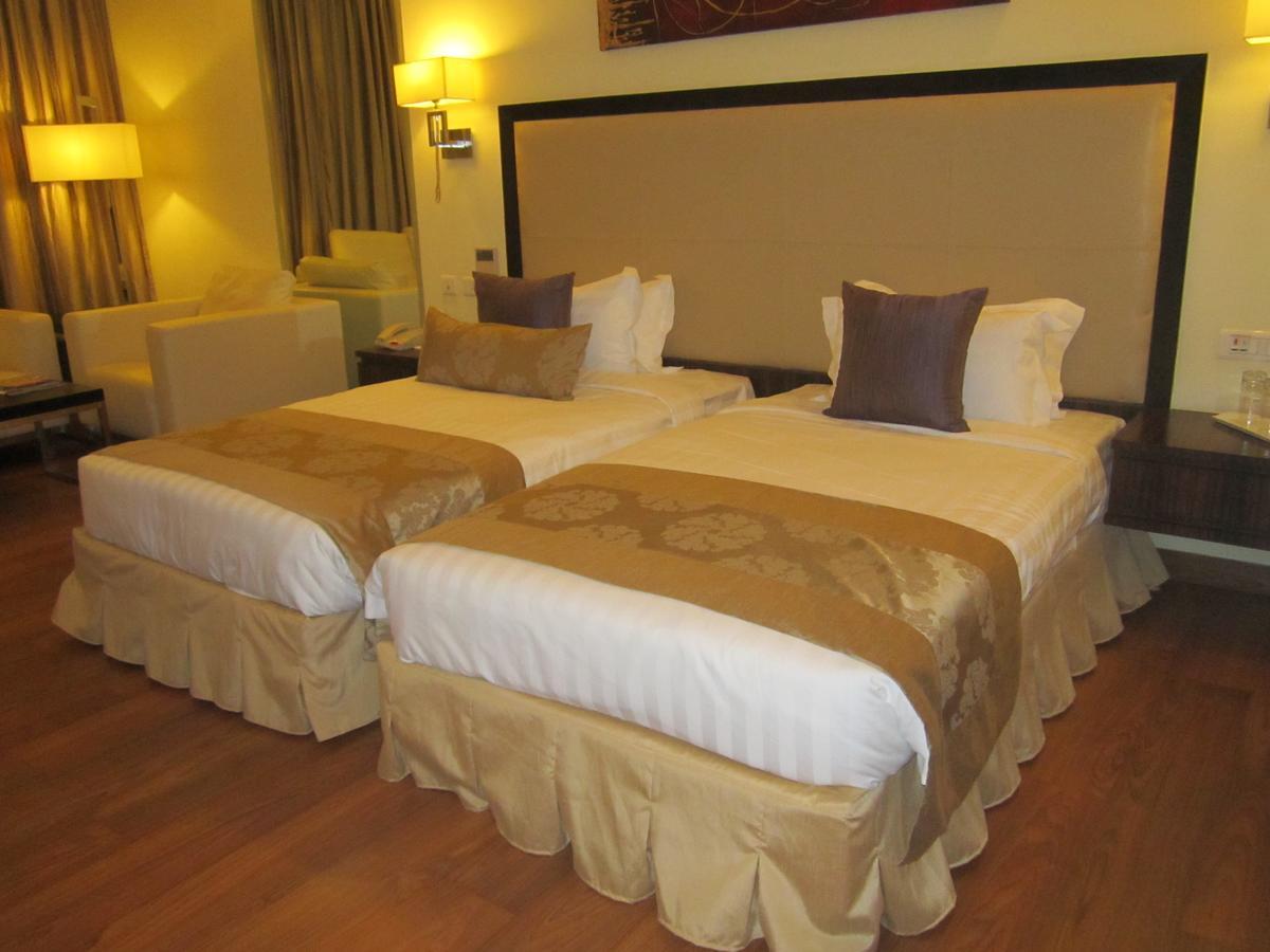 Manasarovar - The Fern Hyderabad Exterior photo