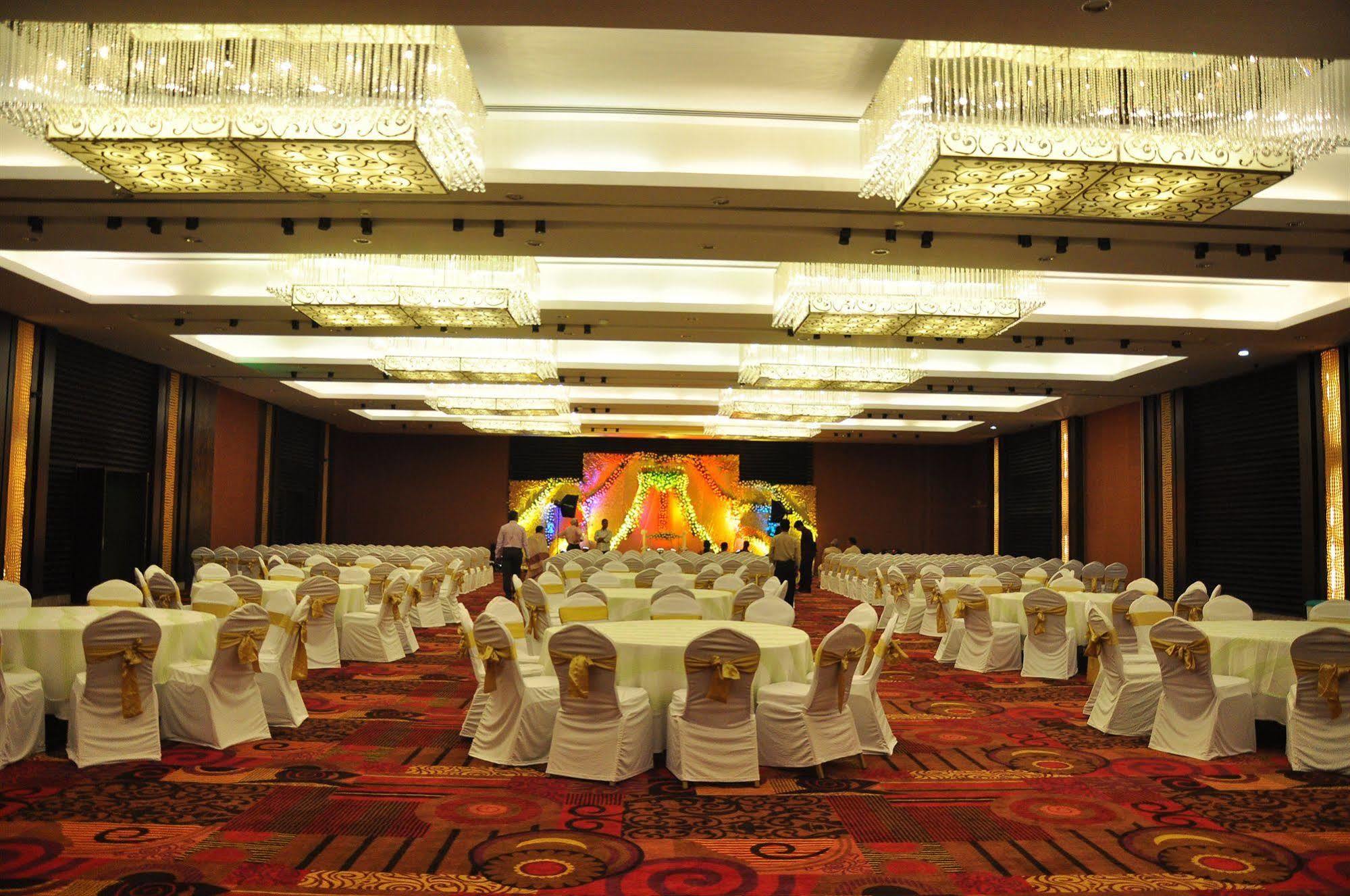 Manasarovar - The Fern Hyderabad Exterior photo