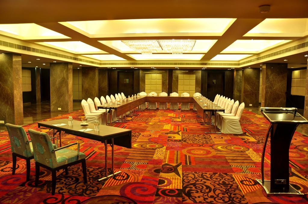 Manasarovar - The Fern Hyderabad Exterior photo