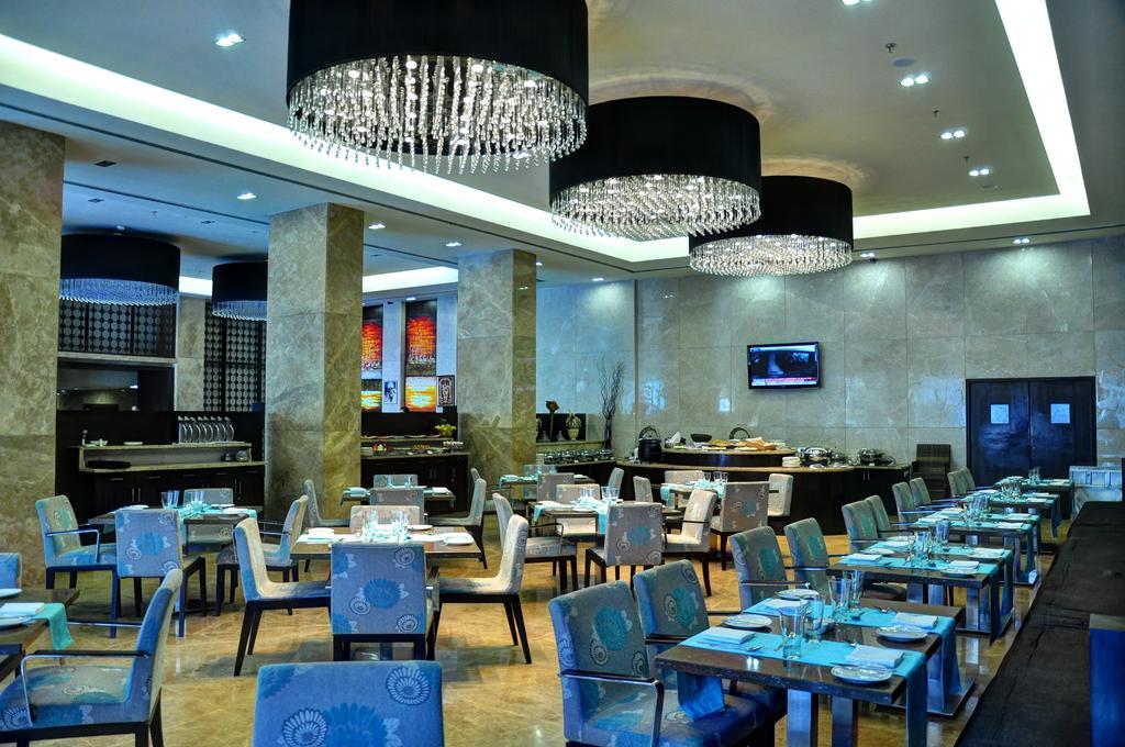 Manasarovar - The Fern Hyderabad Exterior photo