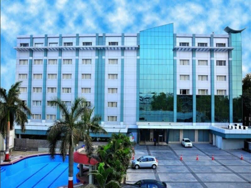 Manasarovar - The Fern Hyderabad Exterior photo